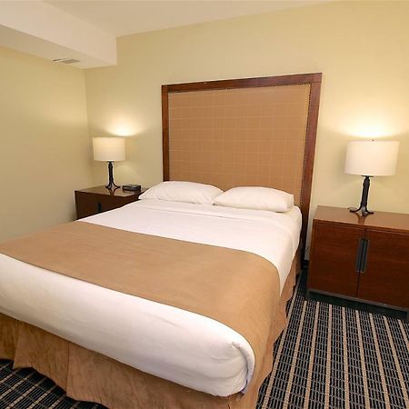 Medicine Hat Inn & Suites Екстериор снимка