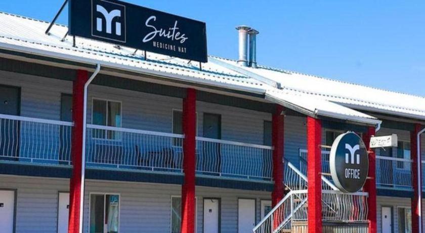 Medicine Hat Inn & Suites Екстериор снимка