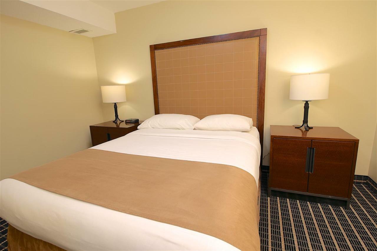 Medicine Hat Inn & Suites Екстериор снимка