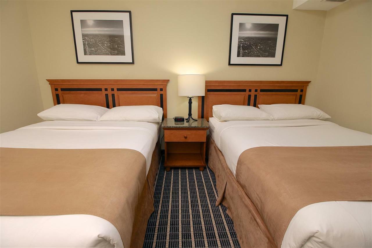 Medicine Hat Inn & Suites Екстериор снимка